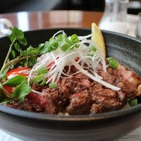 37 Steakhouse & Bar - ステーキ丼 1650円。