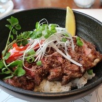 37 Steakhouse & Bar - ステーキ丼 1650円。