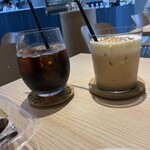 Breath Coffee - 水出しコーヒーとキャラメルマキアート。