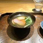 御料理 ふじ田 - 温菜：釣り金目鯛のしゃぶしゃぶ、小かぶ&水菜 