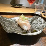 御料理 ふじ田 - お凌ぎ：キンキの蒸し寿司、肝醤油