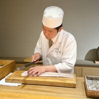 御料理 ふじ田 - ハモの骨切り