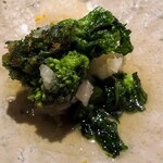 薪鳥新神戸 - 菜の花，鬼おろしのみぞれ和え