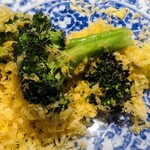 薪鳥新神戸 - 薪焼きブロッコリーのチーズがけ