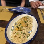 ソロ ノイ スルヌジェ - ウニのペペロンチーノ