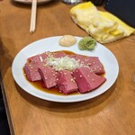 もつ焼 かど - チレ刺