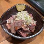 もつ焼 かど - レバ刺ポン酢