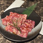 溶岩炭火焼肉 櫻家 - カルビ