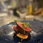 LOCAL DELI STORE - 料理写真:ハンガリー産鴨肉のロティ　イチジクのブリュレ