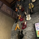 HARD ROCK CAFE - 