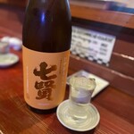 焼き鳥アポロ - 七賢　有名で、結構どこでも見かけるのに初めて飲みました。ひやおろしはフルーティーで香り高く、それでいて辛口で、本当においしかった