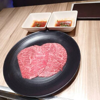 焼肉うしごろ 新宿三丁目店 - 