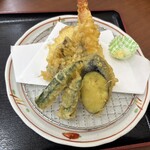 市場の食堂 金目亭 - 