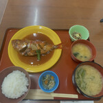 市場の食堂 金目亭 - 