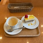 パティスリー アキト - ラクテシトロン 税込660円、ホットコーヒー 税込450円（R7.5時点）