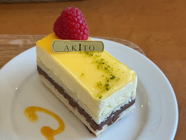 菓子 AKITO patisserie AKITO - Minatomotomachi/Cake | Tabelog