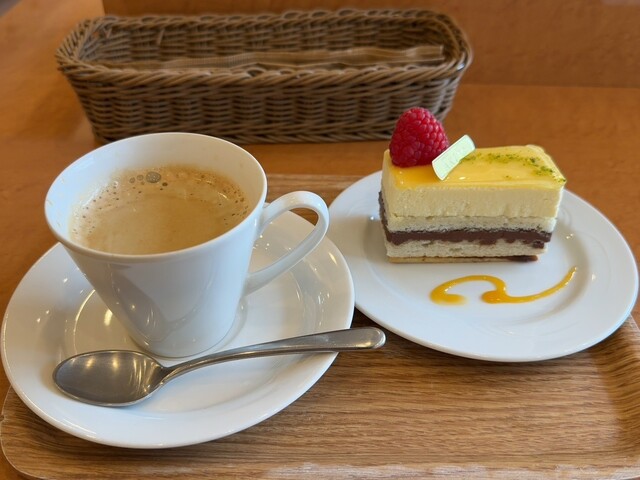 菓子 AKITO akipeco sweet kitchen ｜ お菓子マップ：お菓子のミカタ