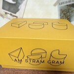 AM STRAM GRAM  - 