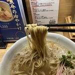 らぁめん しゅき - サラッとスープにちょうどいい太さ