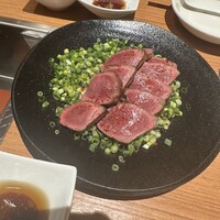 YAKINIKU BON'S - 