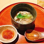 銀座 しのはら - 淡海地鶏と木の子のスープ　素材の良さをダイレクトに味わえる滋味深いスープ