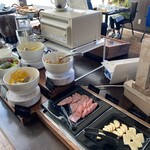 R restaurant & bar - 