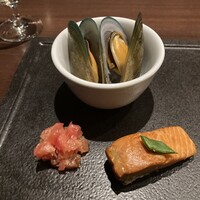 ワカヌイ グリル ダイニング バー 東京 - 肉の間の箸休め