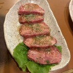 炭火焼肉＆ホルモン伝次 - 