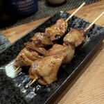 やきとり悠 - 比内地鶏の白レバー。繊細なうまさ。さっぱりしてます。