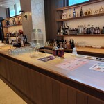 ヘリオス酒造 - ここで試飲させてもらえる