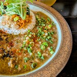 ひるまがり - 出汁香る鶏のスパイスキーマ