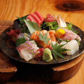 当店自慢！産地直送の海鮮は脂乗りが最高でとろける！