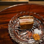 炭焼 TORI8 - とりかつサンド