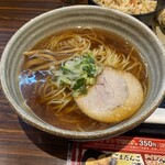 五味八珍 - しょうゆらーめん