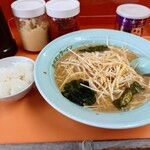 ラーメンショップ - 料理写真: