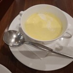 ロイヤルホスト - コーンクリームスープです。