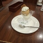 ロイヤルホスト - ダブルチョイスアイスのバニラと、塩キャラメルです。