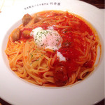 自家製生パスタ 自家製ソーセージ竹井屋 天満橋店 - ソーセージのピリ辛トマトソースパスタ