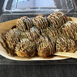 あほや - 料理写真:たこ焼き10個700円