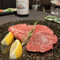 和牛とワイン 焼肉きゅうこん - 