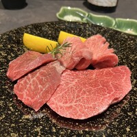 和牛とワイン 焼肉きゅうこん - 