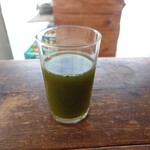 駅前直売所八〇八 - 食前に菊芋青汁がいただけます