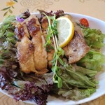 ジェヴァン - グリルチキンと玄米セット