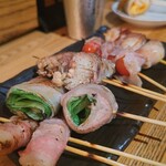 巻き串と笑いのお店 六源 - 