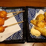 三陸の恵みを食す 石巻酒場 団欒 - ホタテ串と鶏もも串、ちくわ磯辺フライ