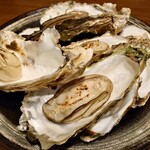 三陸の恵みを食す 石巻酒場 団欒 - 焼き牡蠣