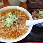 ラーメン とらじ食堂 - 料理写真: