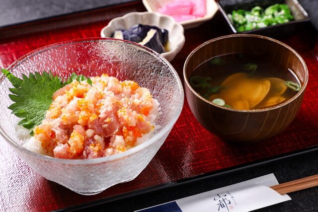 うなぎと竈いくら 山都 - 東塩釜（うなぎ）の写真