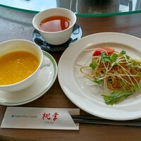 中国料理 桃李 - 最初にスープとサラダ