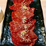 和牛ホルモンとタレ漬け焼肉 壺ほる - 